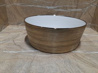 Раковина CeramaLux C1055 бело-золотая 36.5 см