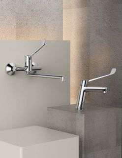 Настенный смеситель для раковины Splenka S08.21 с хирургической ручкой хром